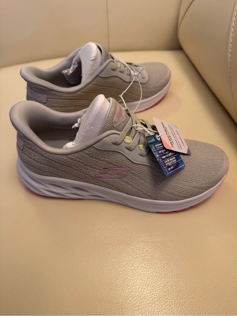 Skechers Women’s Light Gray Athletic Sneakers with Pink Accents - Picture 7 of 8